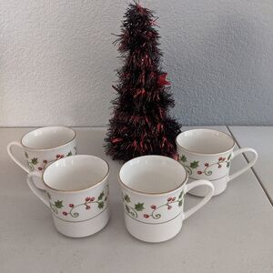 Vintage Retro Holiday Christmas Serveware Mugs Holly Berry Nostalgia Charm